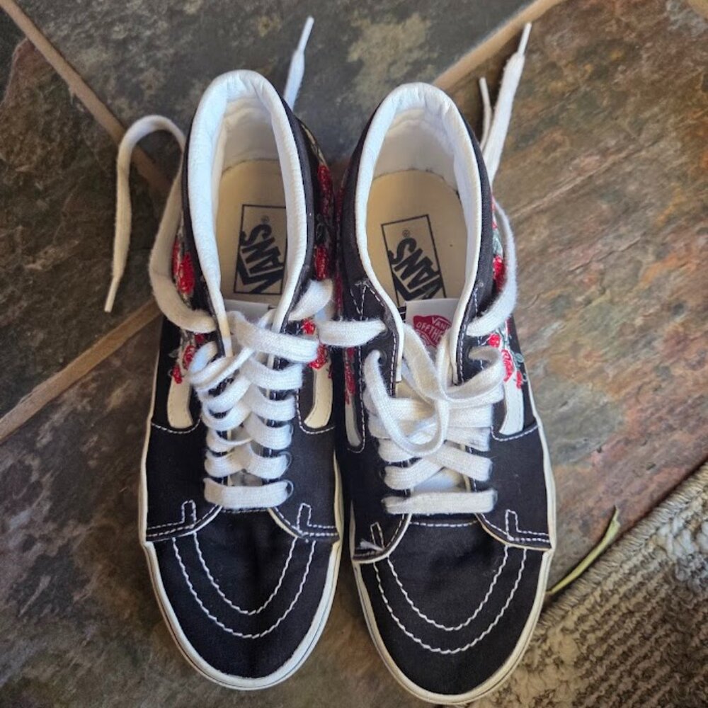Vans Sk8- Hi Sneakers with Rose embrodiery